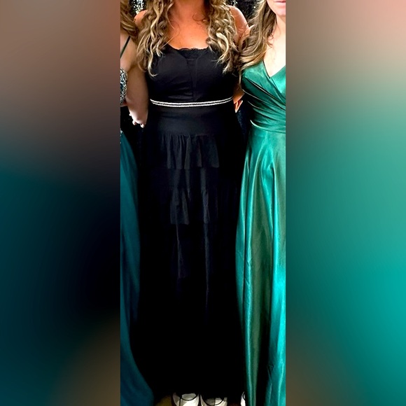 Formal dress / prom - Picture 2 of 6